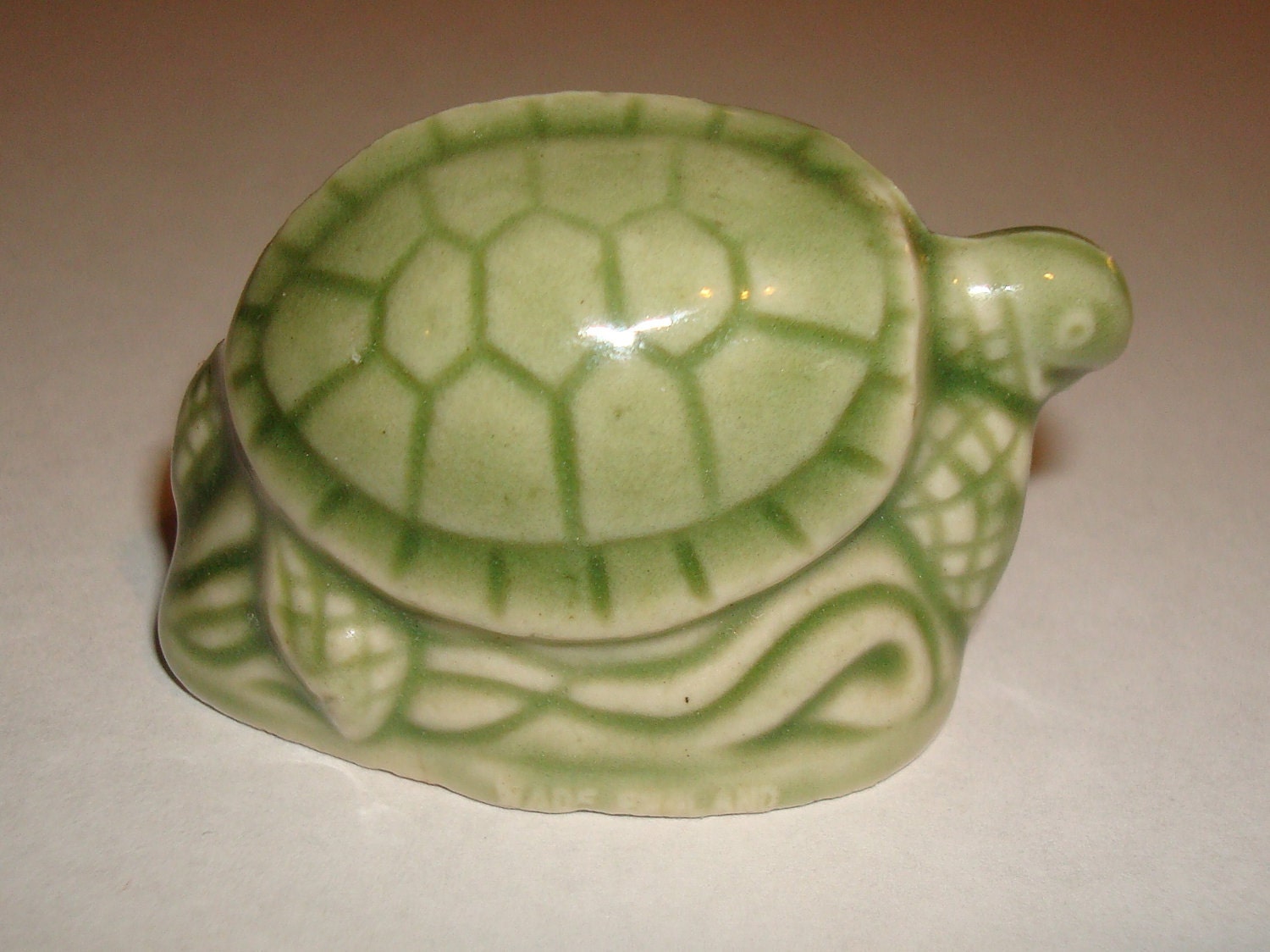 WADE Red Rose Tea Sea Turtle Figurine