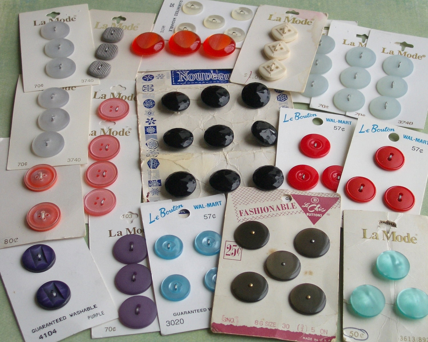 Carded Buttons 19 Cards 64 Buttons by TheresaJBeads on Etsy