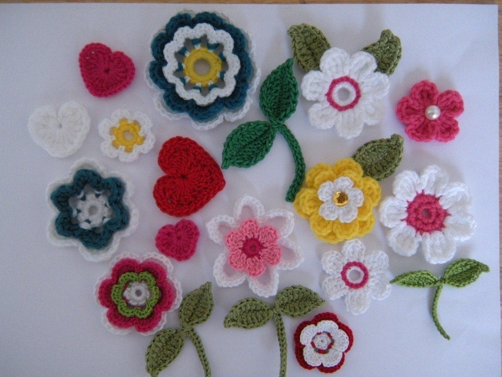 crochet pattern love heart BeachetDesignsTM Crochet 10 Applique Patterns Flowers 2 Flower by