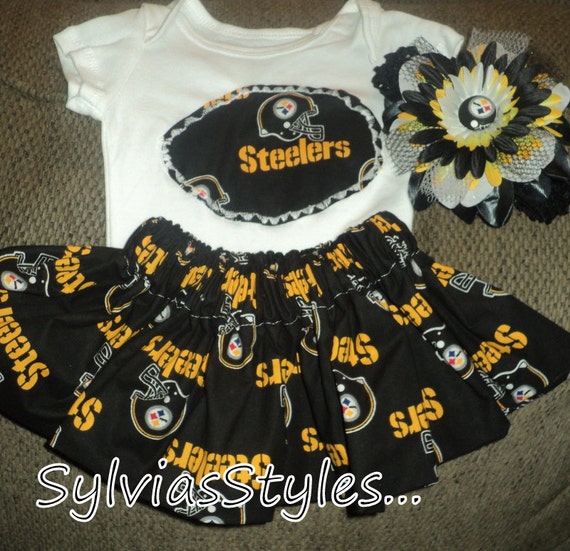 New .. Steelers Football Dress Set...and you pick the size