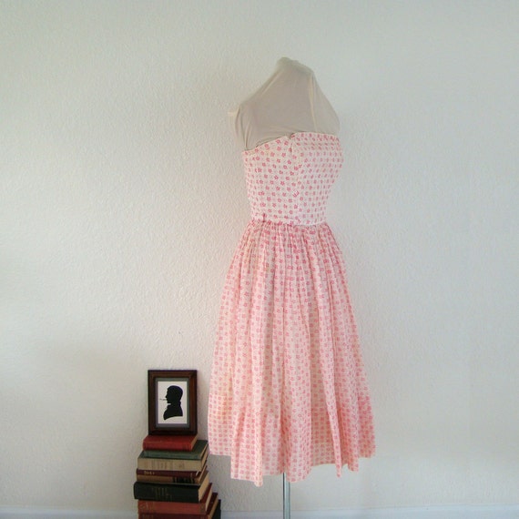 Pink and white strapless dress vintage 1950's extra