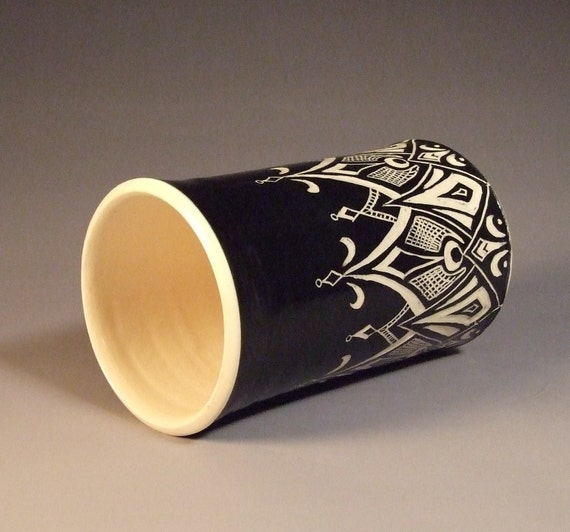 Black and White Geometric Sgraffito Vase kitchen utensil