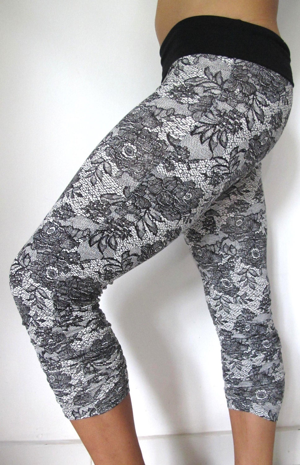 Black and white floral and lace print pants with by Kayayogawear