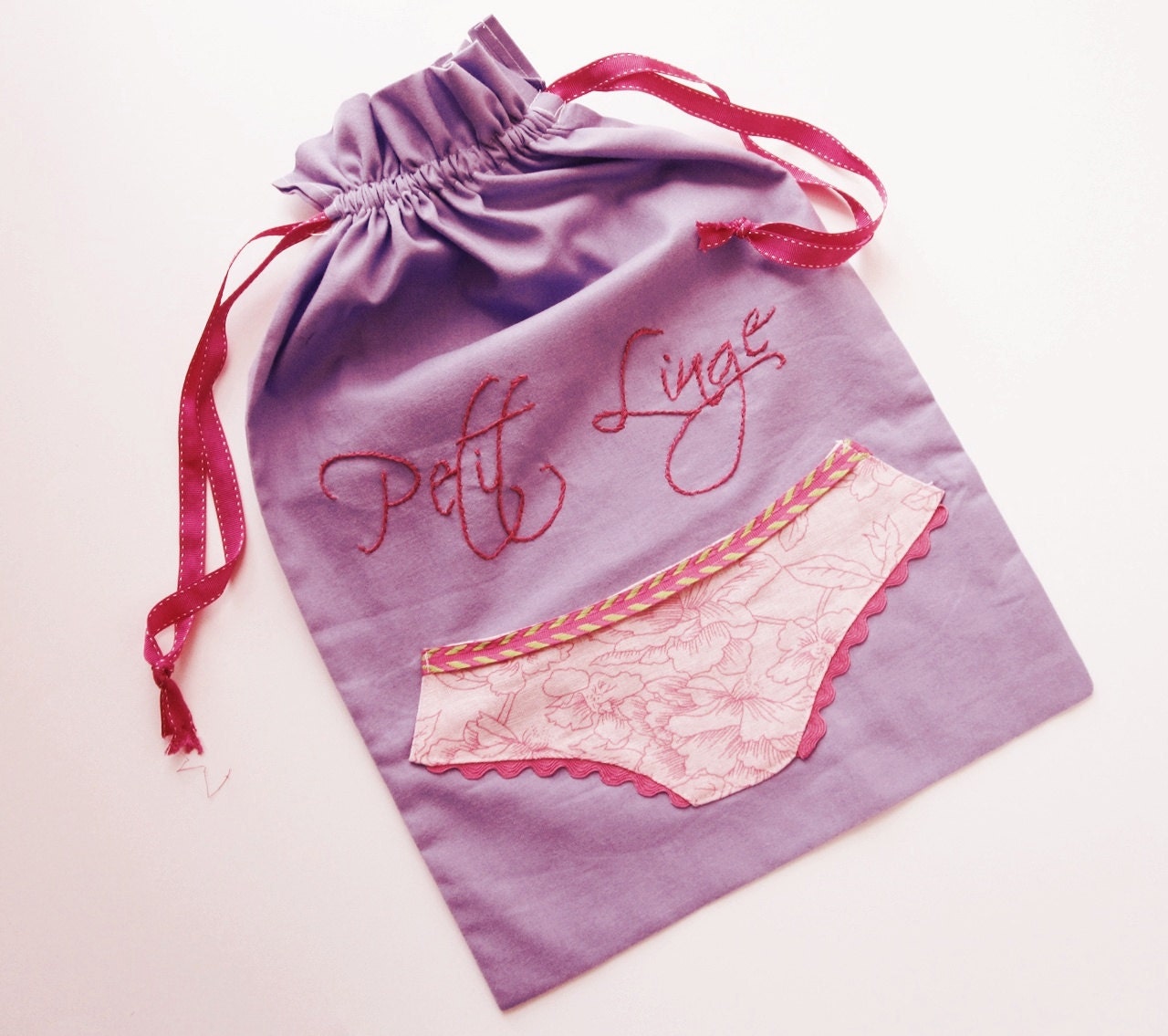 Lingerie Bag Drawstring Hand Embroidered with Petit Linge