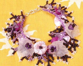 Pink purple white lucite flower bracelet.