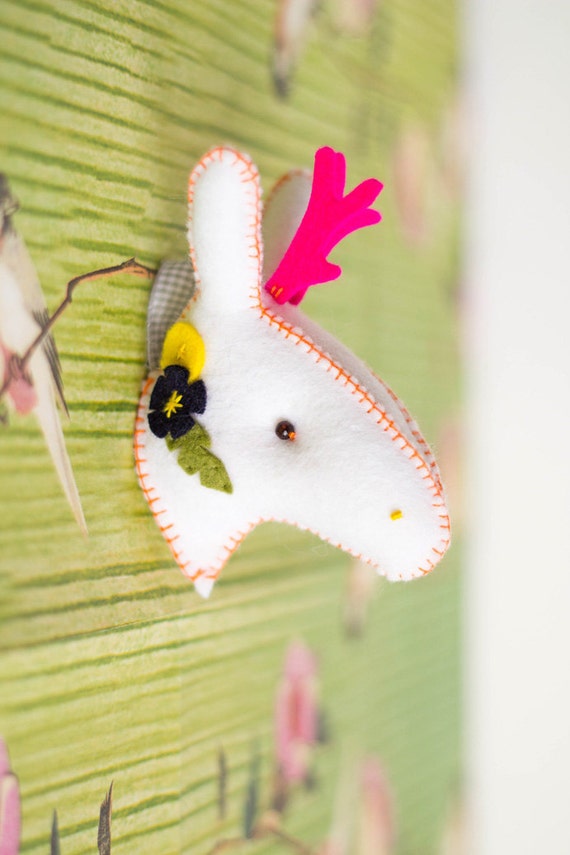 Felt mounted deer head with