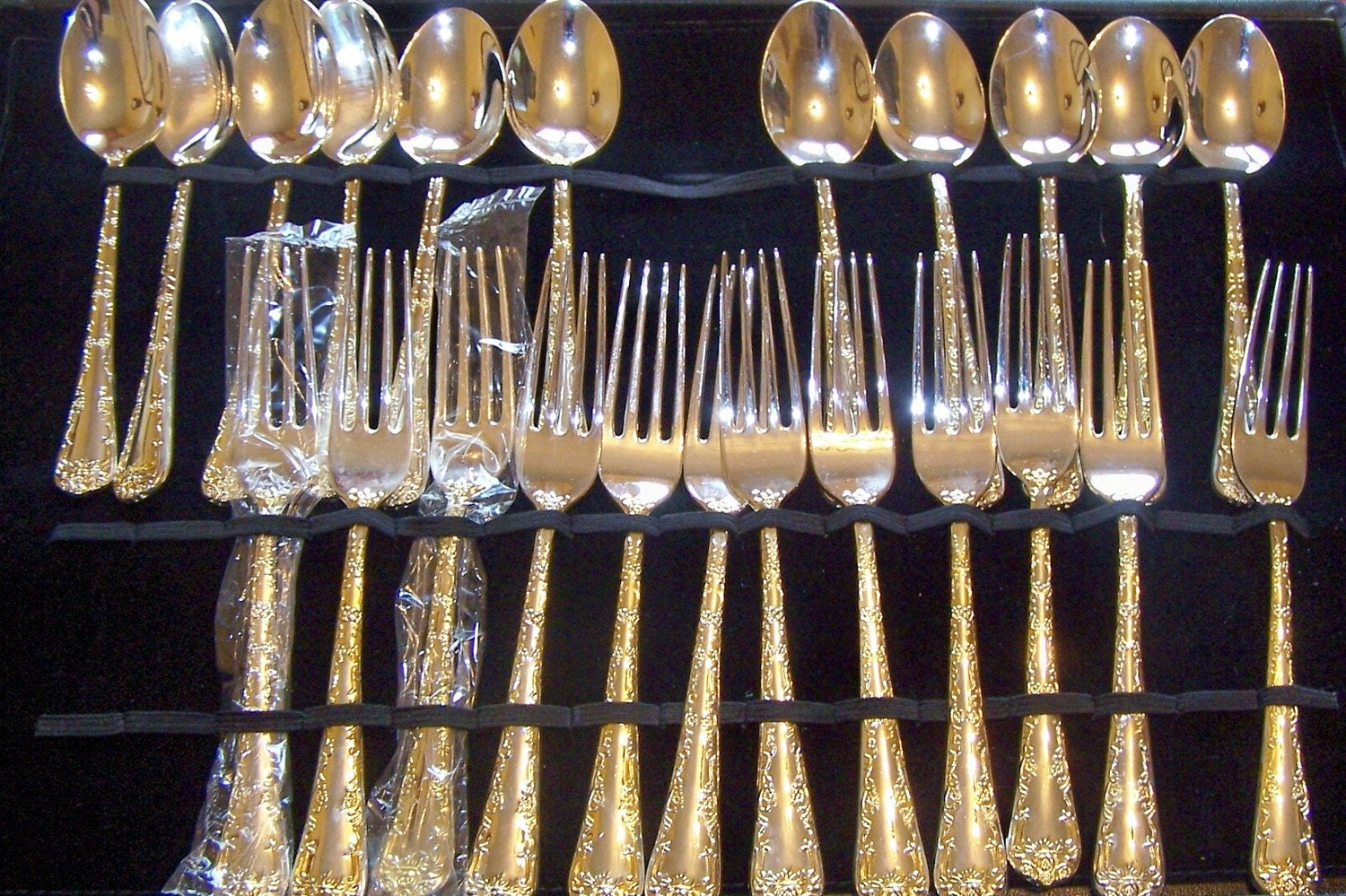 Wm and Rogers Sons Silverware Silver and Gold 23 pcs in case