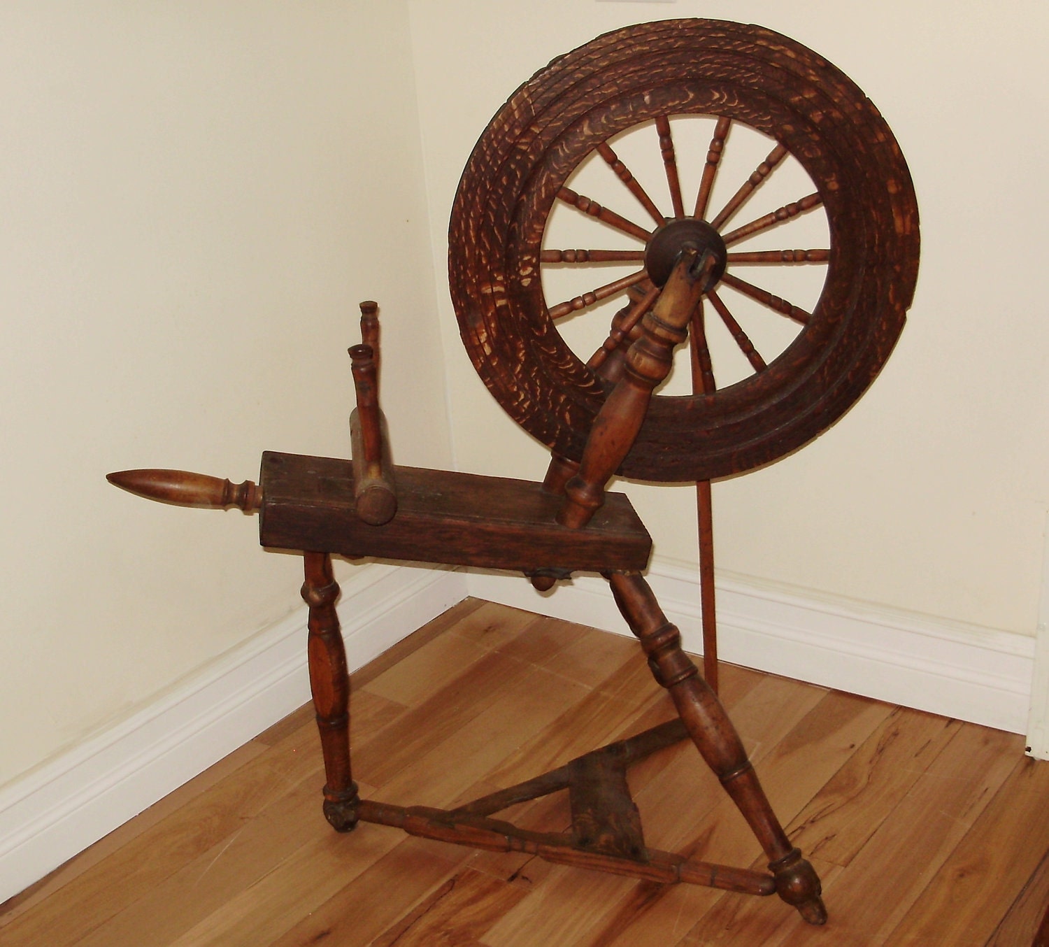 Beautiful Hand Made Antique Spinning Wheel. by Mostable on Etsy