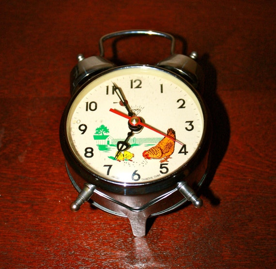Vintage Pecking Chicken Mechanical Alarm Clock