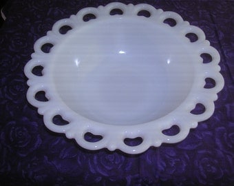 Lacey, Heart Trimmed,Vintage, Milkglass Bowl