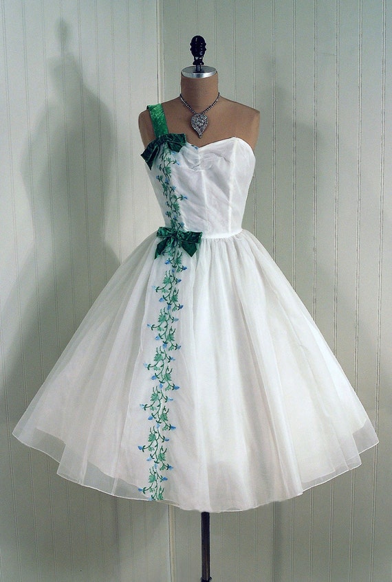 Items similar to 1950's Vintage Nadine Designer-Couture Embroidered ...