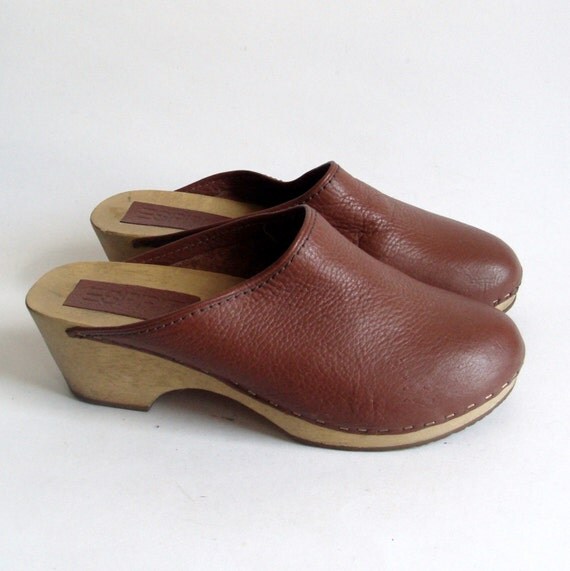 wooden wedge clogs