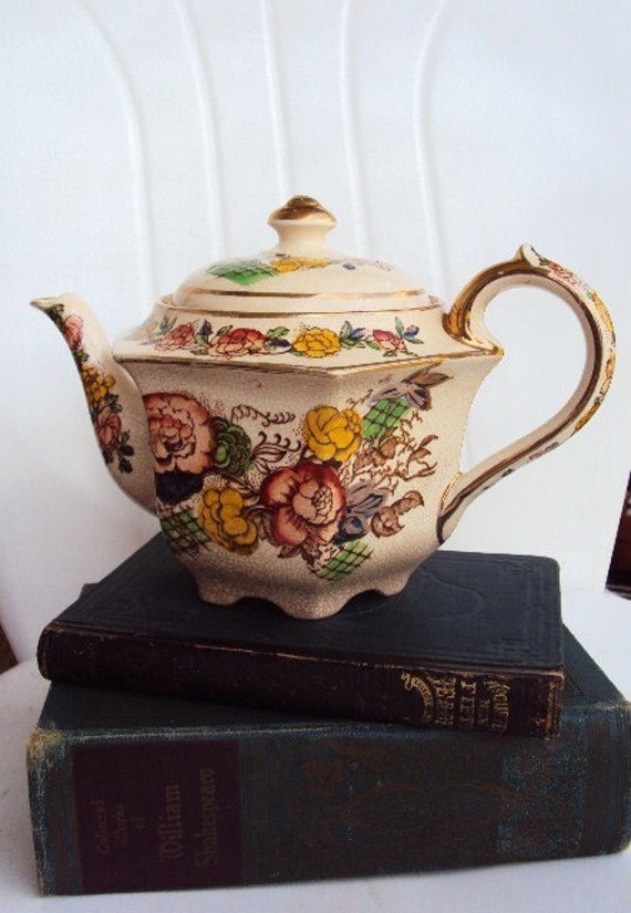 Vintage Sadler Teapot Antique Beige and Gold