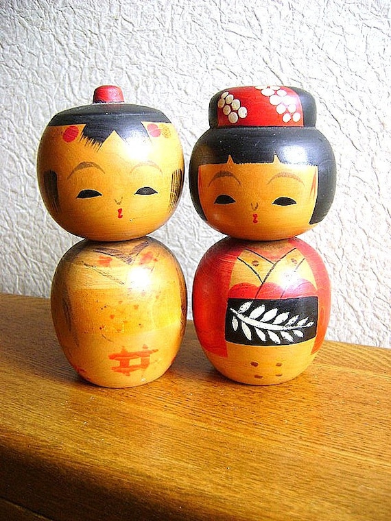 Japanese Kokeshi Doll Vintage Cute Couple