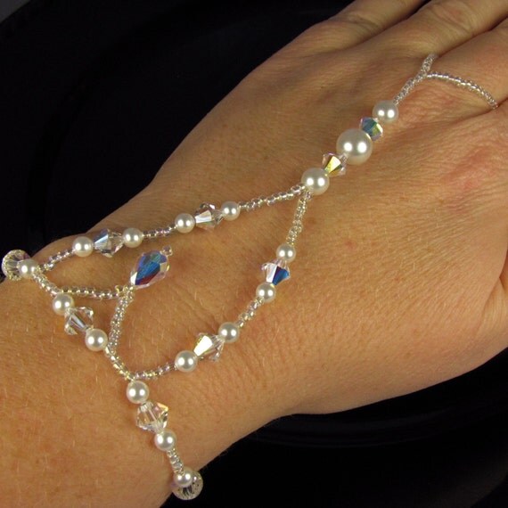 Bridal Gloves Bridal Bracelet Ring Bracelet by TwoBeWedJewelry