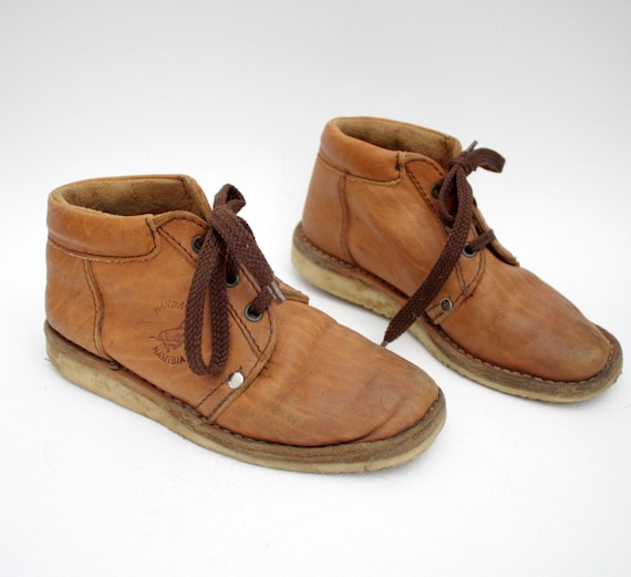 Vintage shoes. tan seal leather arcto desert booties. by nemres