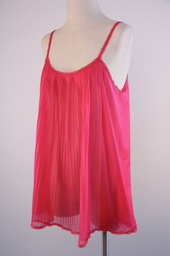 Vintage Fuchsia Pink Sheer Nylon Babydoll Short Nightie