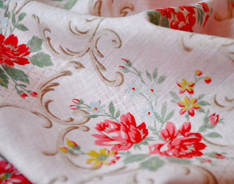 vintage floral cotton fabric by petitsdetails on Etsy