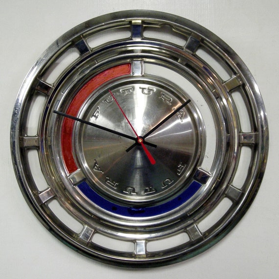 1962 Ford hubcap #10