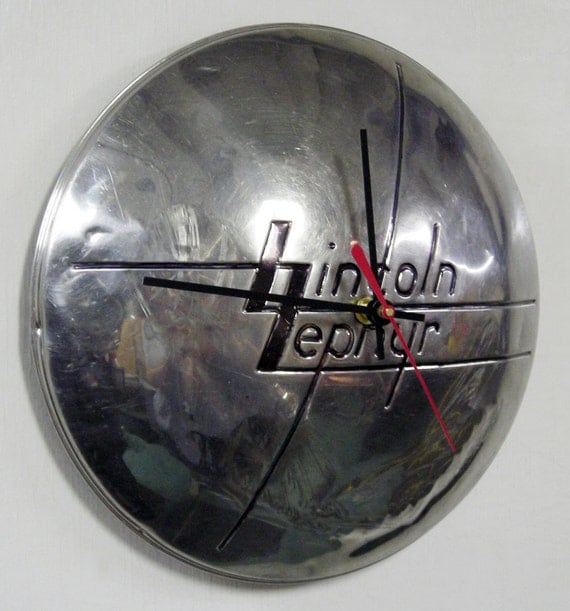 1939 SUPER RARE Lincoln Zephyr Hubcap Wall Clock Retro Art
