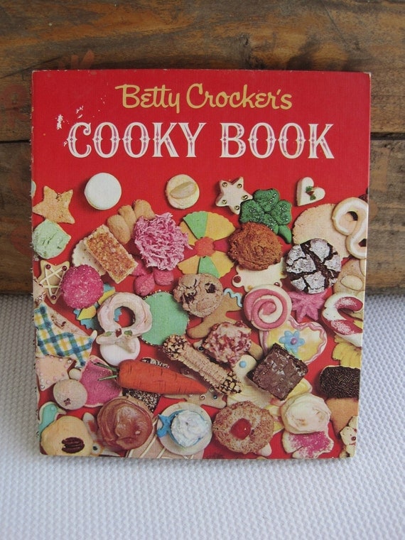 Vintage 1963 Betty Crocker's Cooky Book 1st Edition 1st Printing Wire Spiral HC Vintage 1963 Betty Crocker's Cooky Book 1st Edition 1st Printing Wire Spiral HC