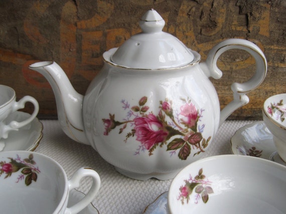 Vintage Royal Rose by Fine China of Japan Tea Set Teapot