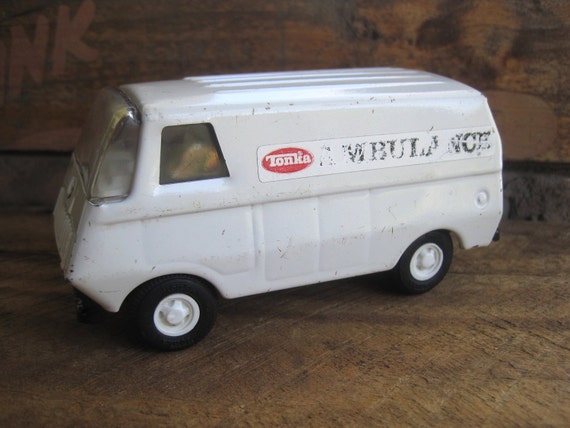tonka ambulance 1970