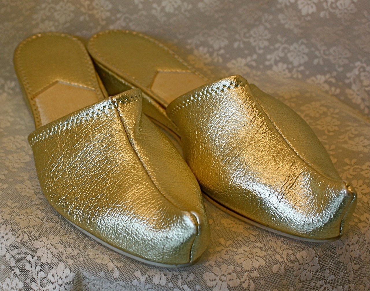 Vintage 60s Shoes Slippers Gold Jeannie Slippers Turn up Toe