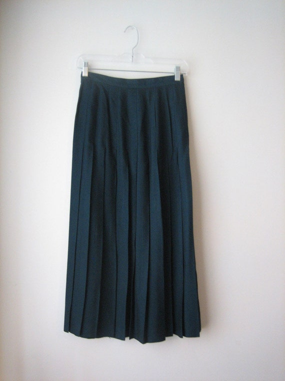 VTG Dark Green Long Pleated Skirt High Waisted by sussudionyc