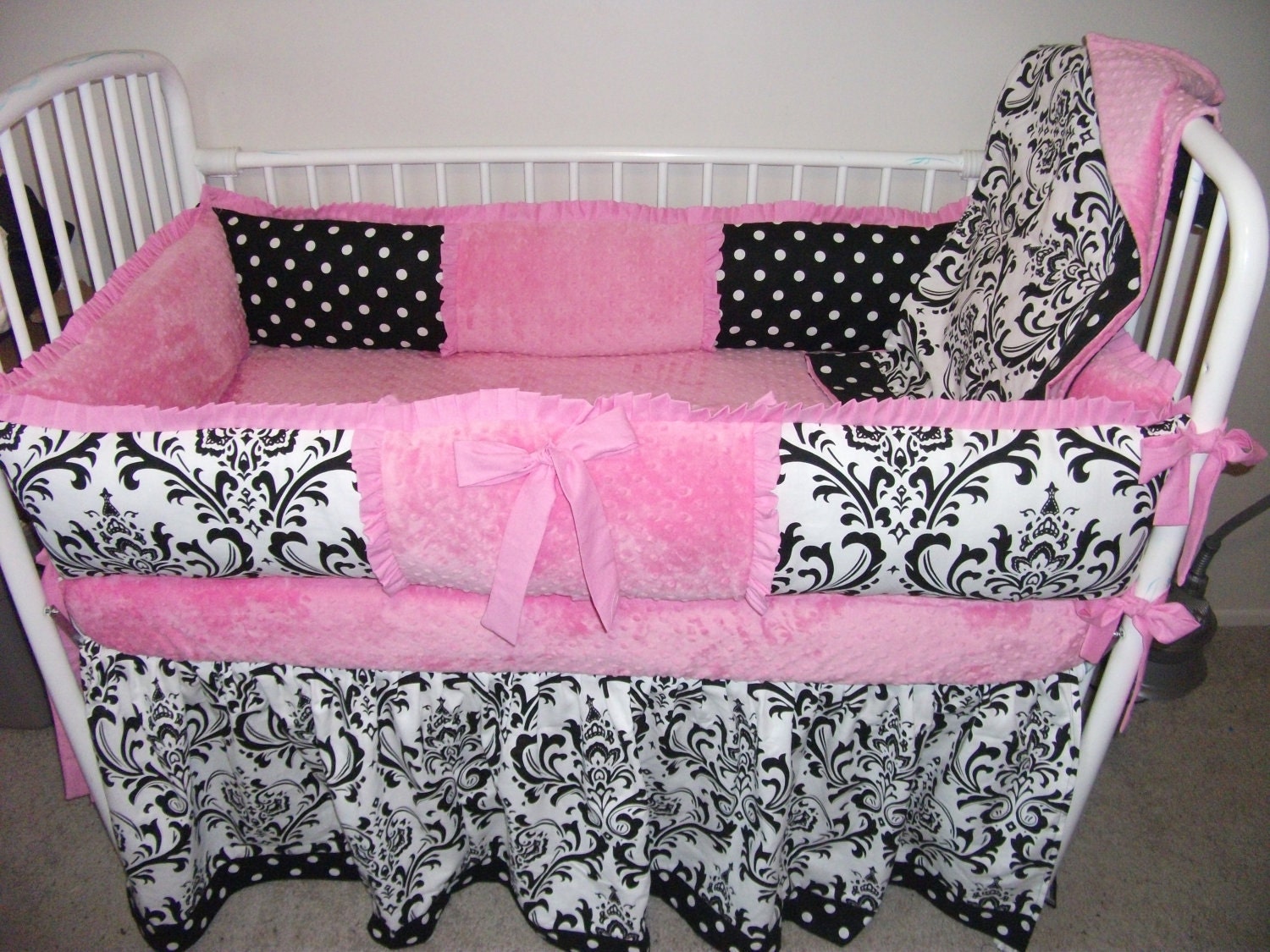 4 pc pink Damask Baby Bumper Pad Crib Set