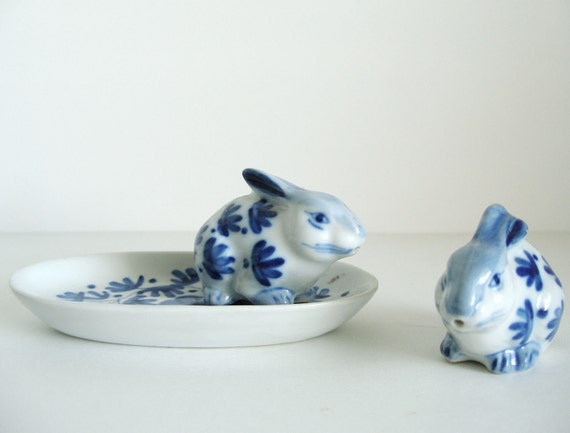 blue and white porcelain rabbit