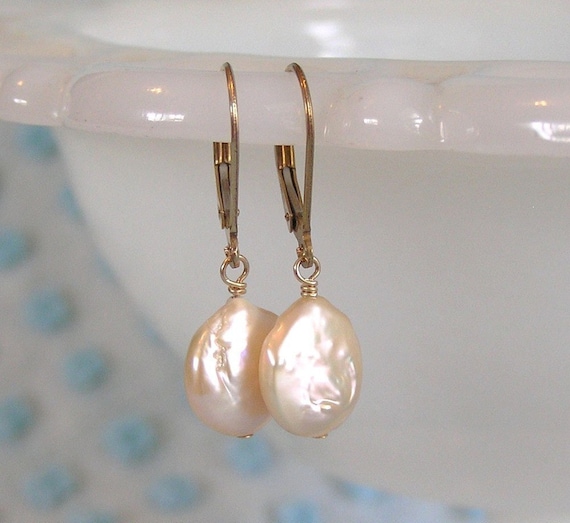 Items similar to Classic Coin Pearl Earrings - Pale Pink Freshwater ...