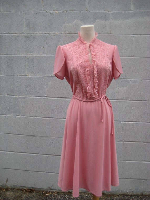 retro PRETTY IN PINK ruffled dress with rose by myrtledovelove
