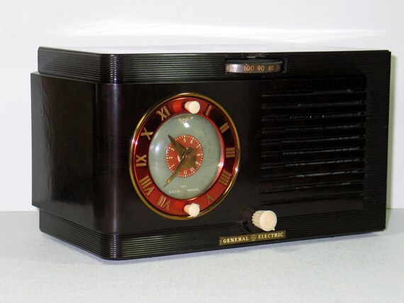 1948 GE MODEL 60 ANTIQUE TUBE RADIO Fully Restored by 4EyesAndEars