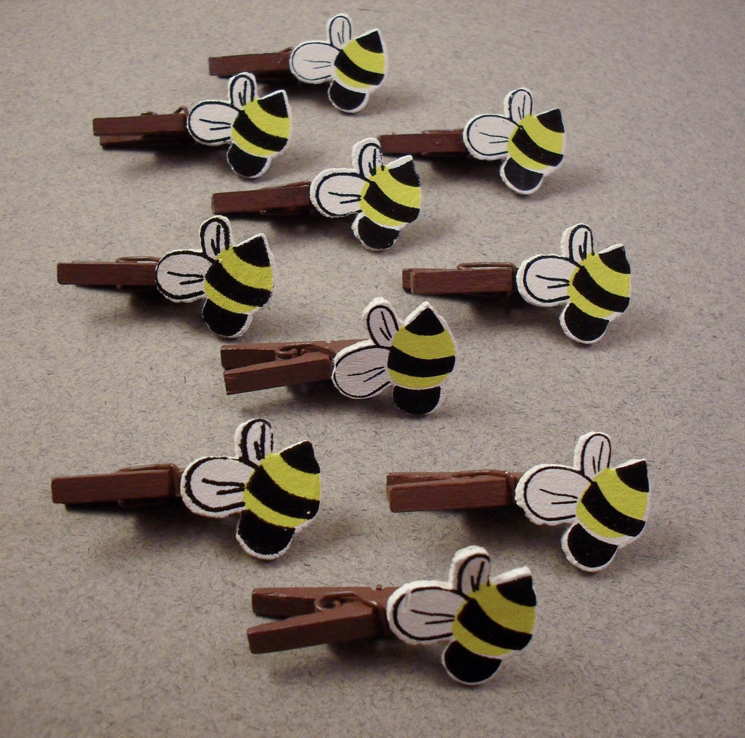 10pc Bumble Bee Decorative Mini Clothes Pins
