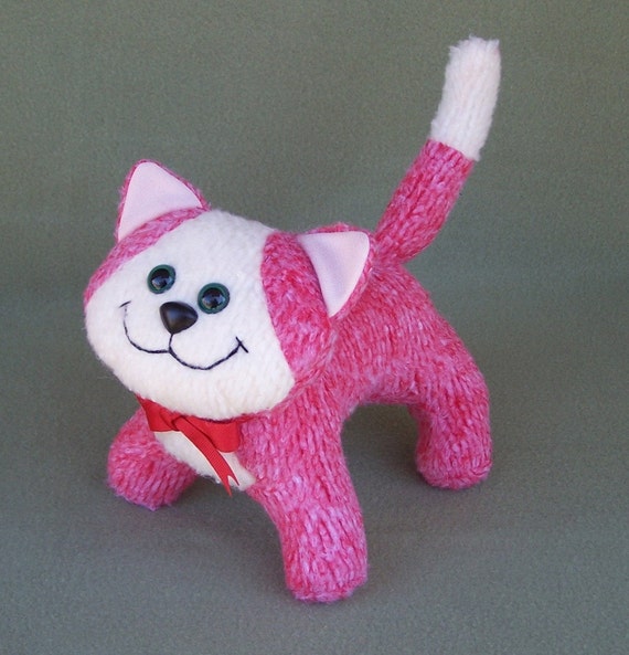 Peppermint Kitty by FurryThangs on Etsy