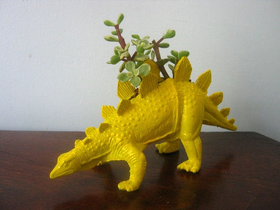 yellow stegosaurus