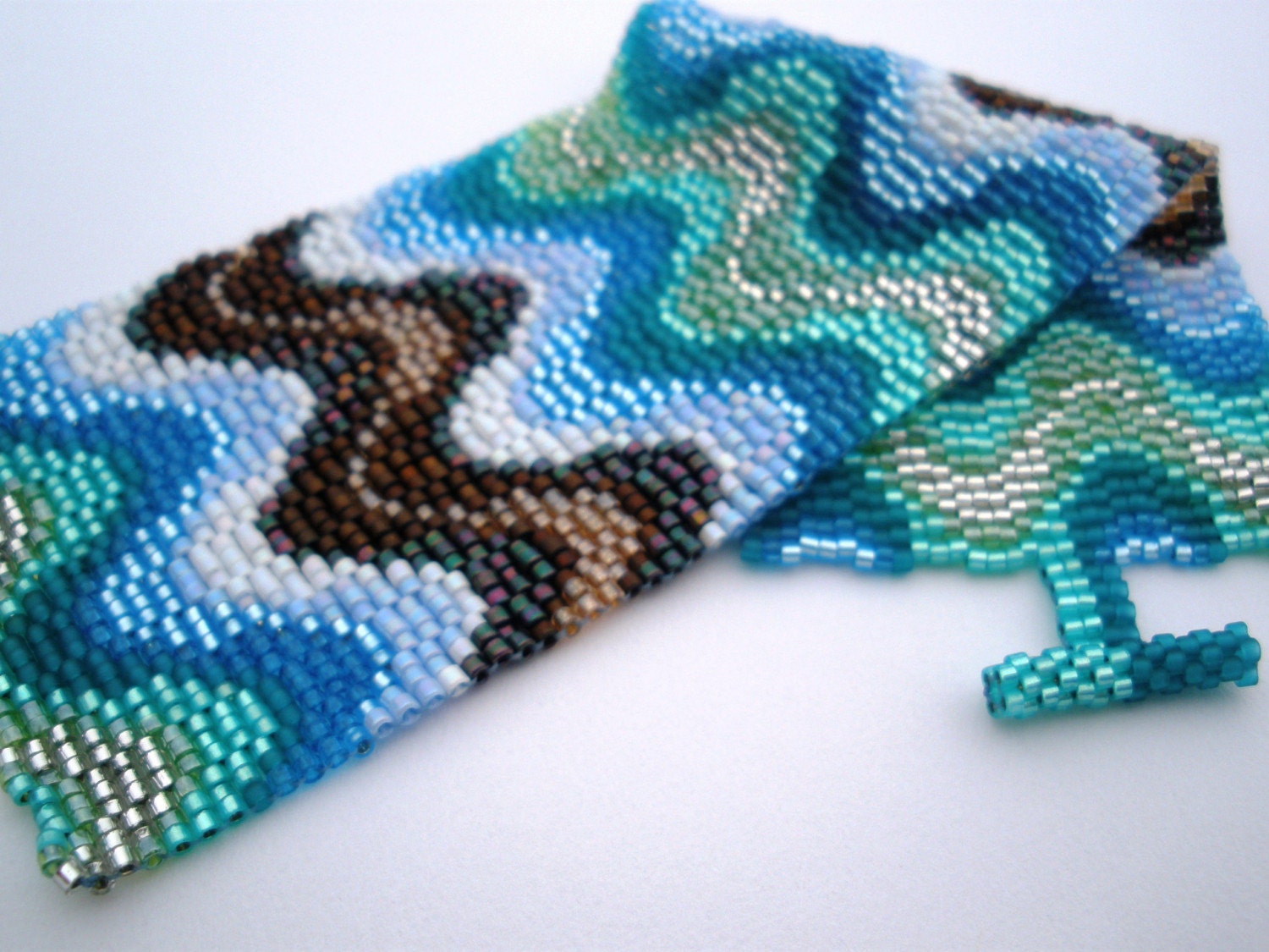 Download Waves of Color Peyote Stitch Cuff