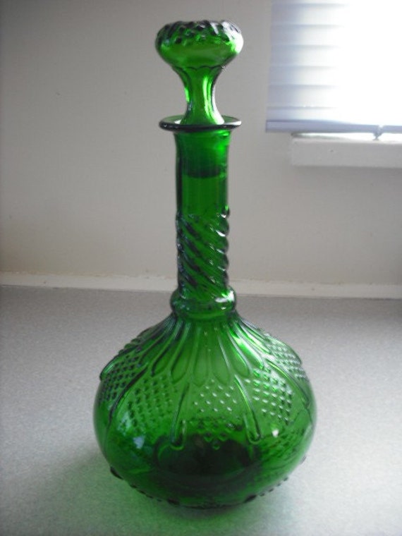 Large vintage green glass wine decanter wonderful conditon