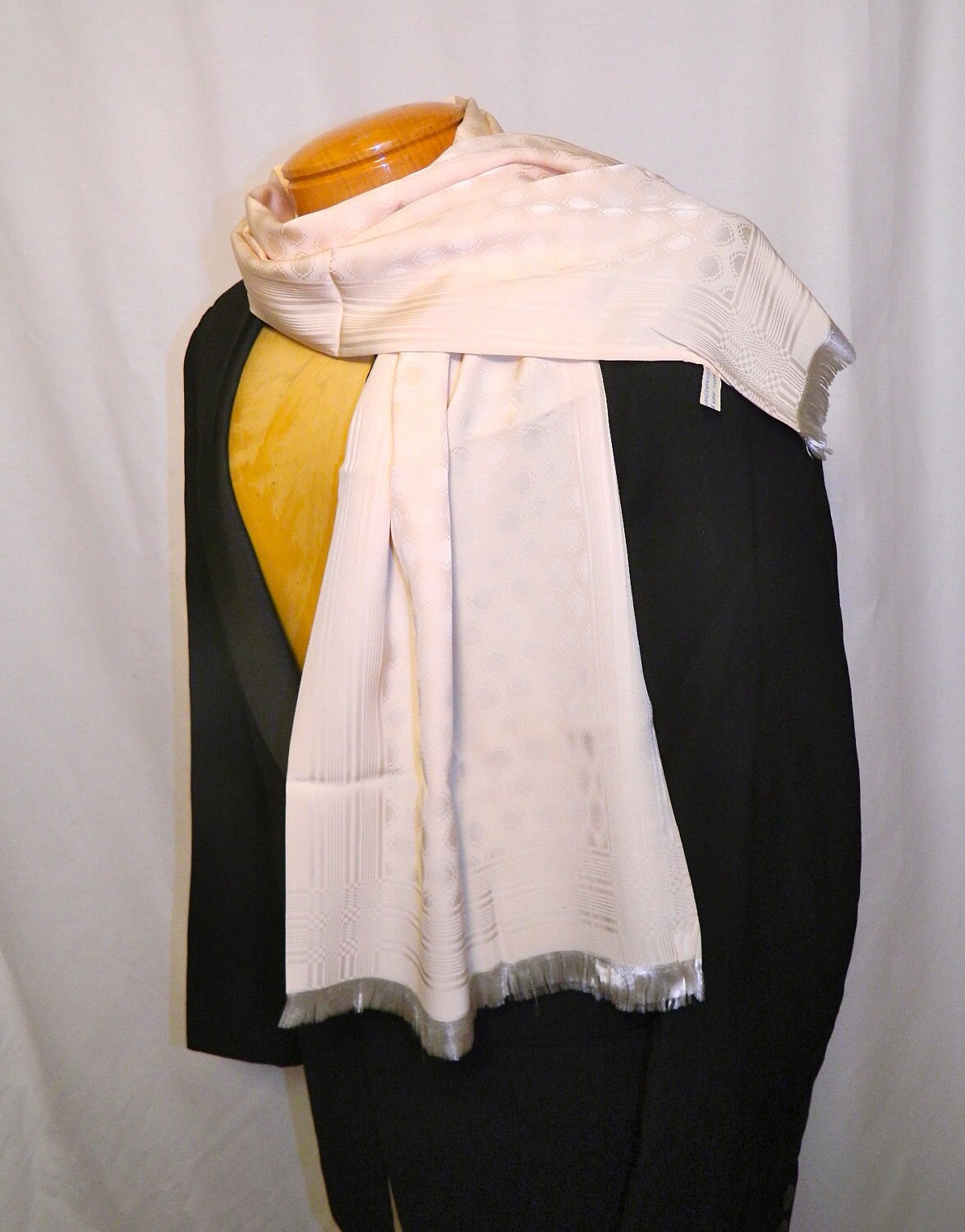 1930s 1940s vintage scarf Macy's cream silk tuxedo scarf