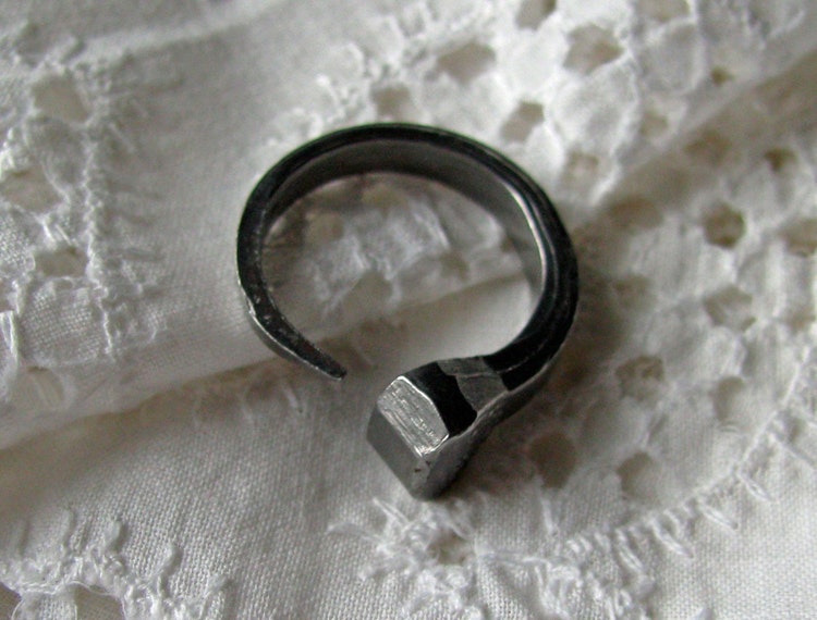 Vintage horseshoe nail ring by myparentsattick on Etsy