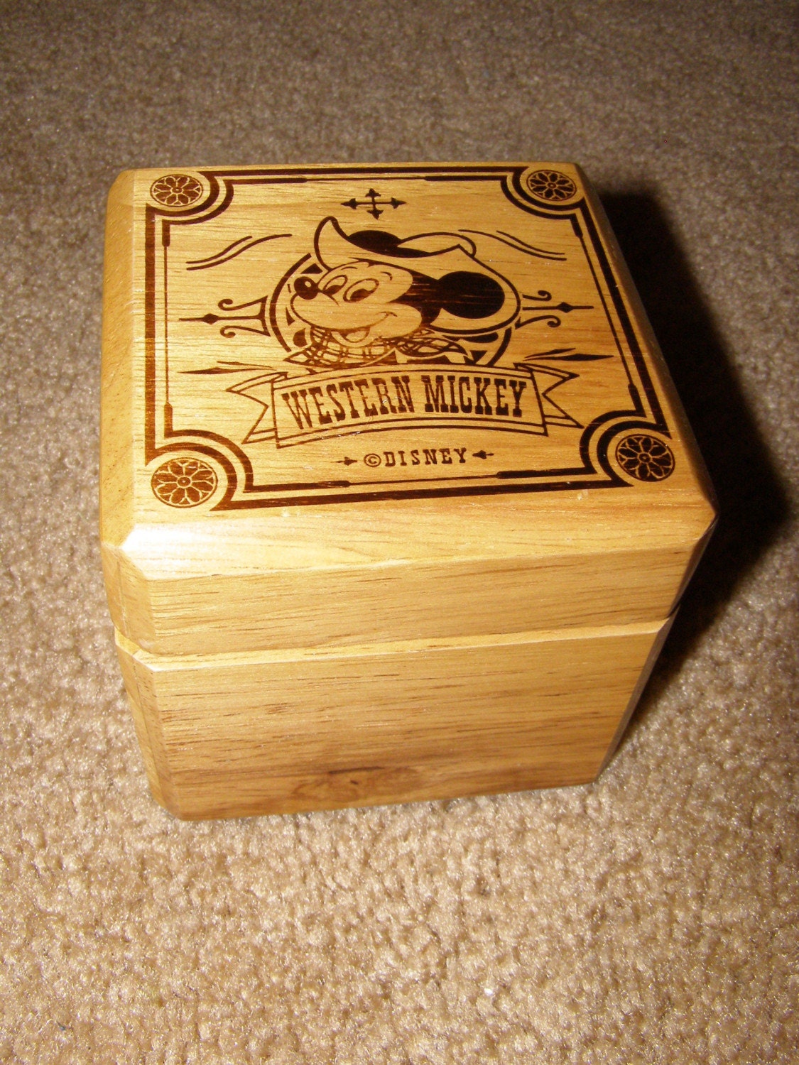 wooden mickey mouse toy box