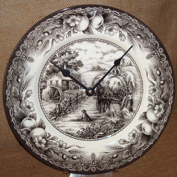Black and Ivory Toile Porcelain Plate Wall Clock No. 721 11