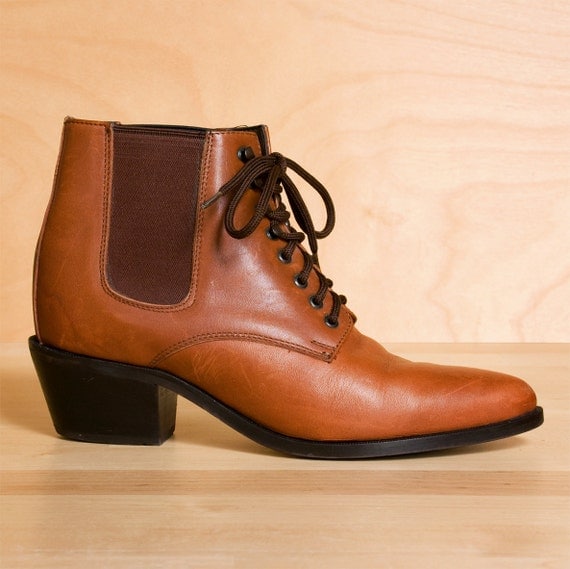 chelsea boots with lace
