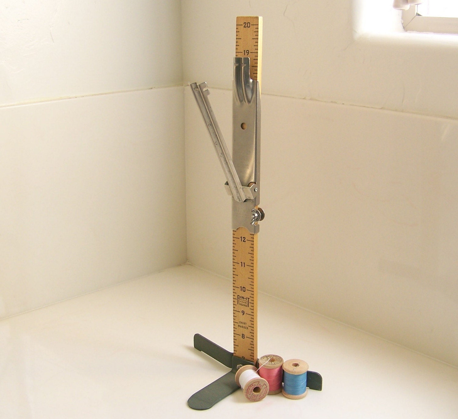 vintage pin it skirt marker hemming tool