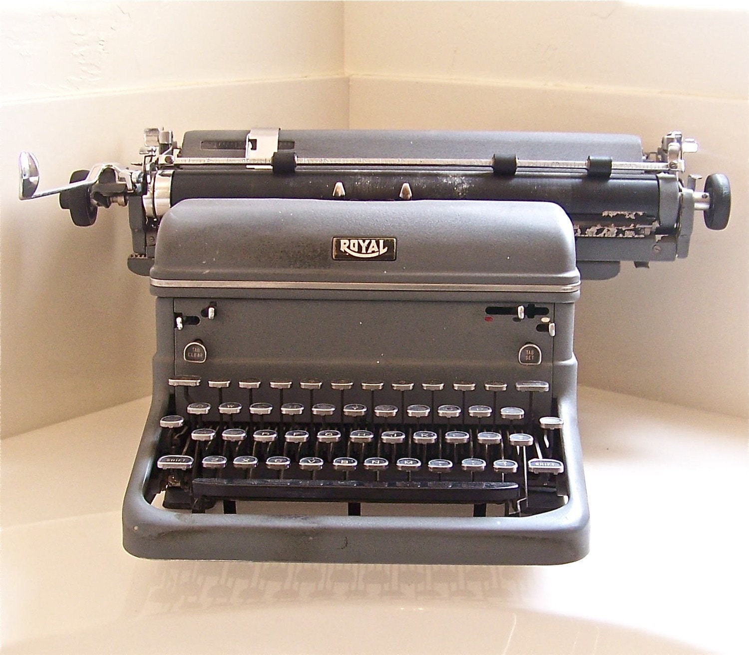 50 OFF vintage 1940s Royal KMM typewriter with 3 new ribbons