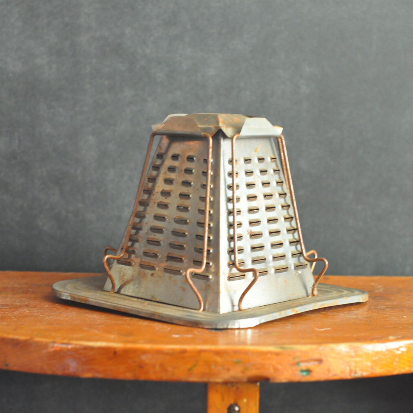 Vintage Stovetop Toaster Camping Supplies Toast Maker Non