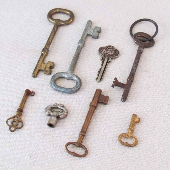 Keys Antique Unusual Skeleton Keys Beautiful by GraciesCottage