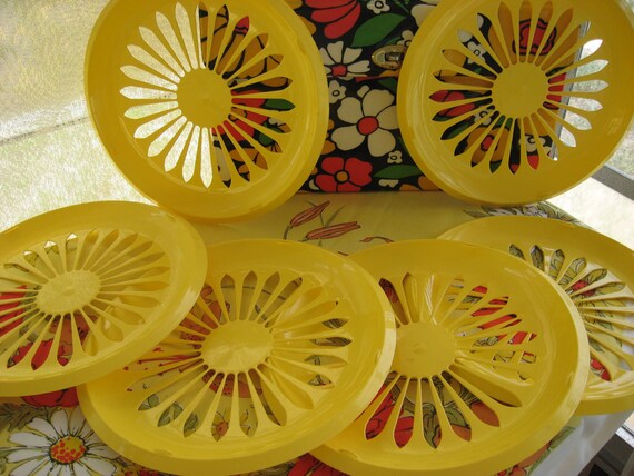 Plastic Paper Plate Holders Sunshine Yellow