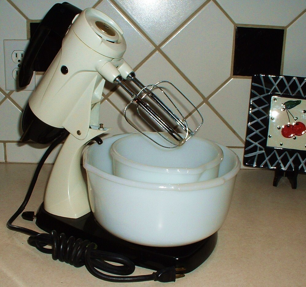 Vintage Sunbeam Electric Mixmaster Model 12 Super Clean Works